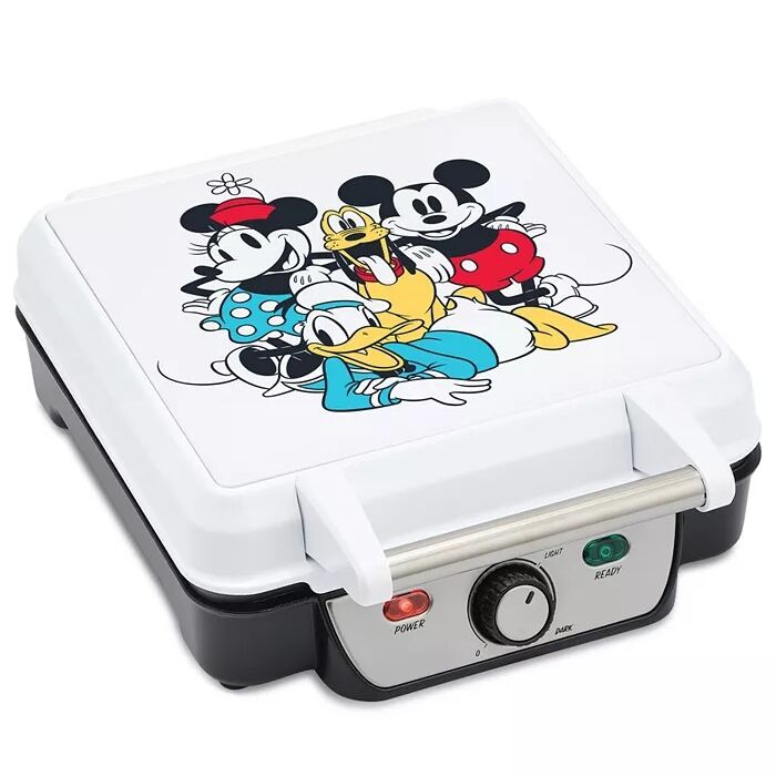 Mickey and Pluto 2-Slice Toaster