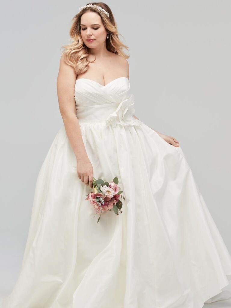 wedding dresses for heavy brides