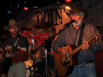 Les Vaughn  - Country Band - The Dalles, OR - Hero Main