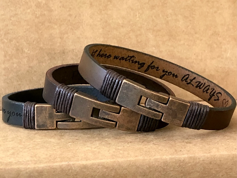 Secret message bracelet