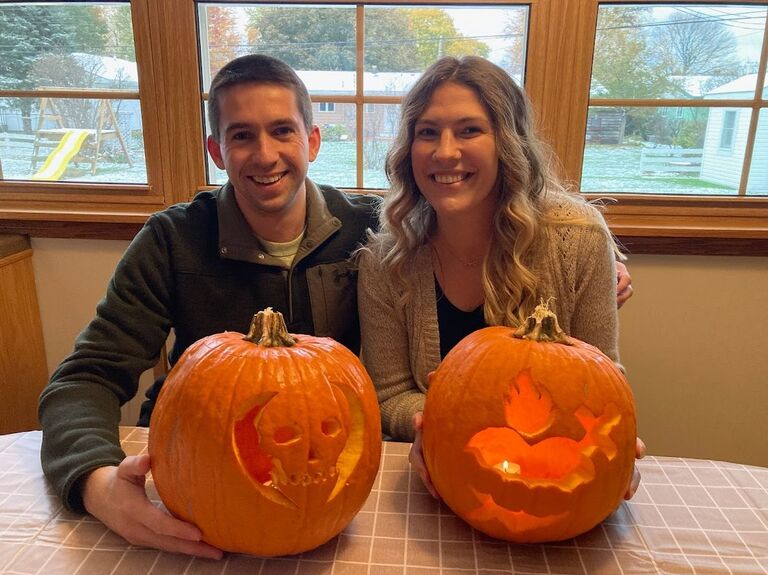 Pumpkin carving contest at Derek's parents for Halloween.