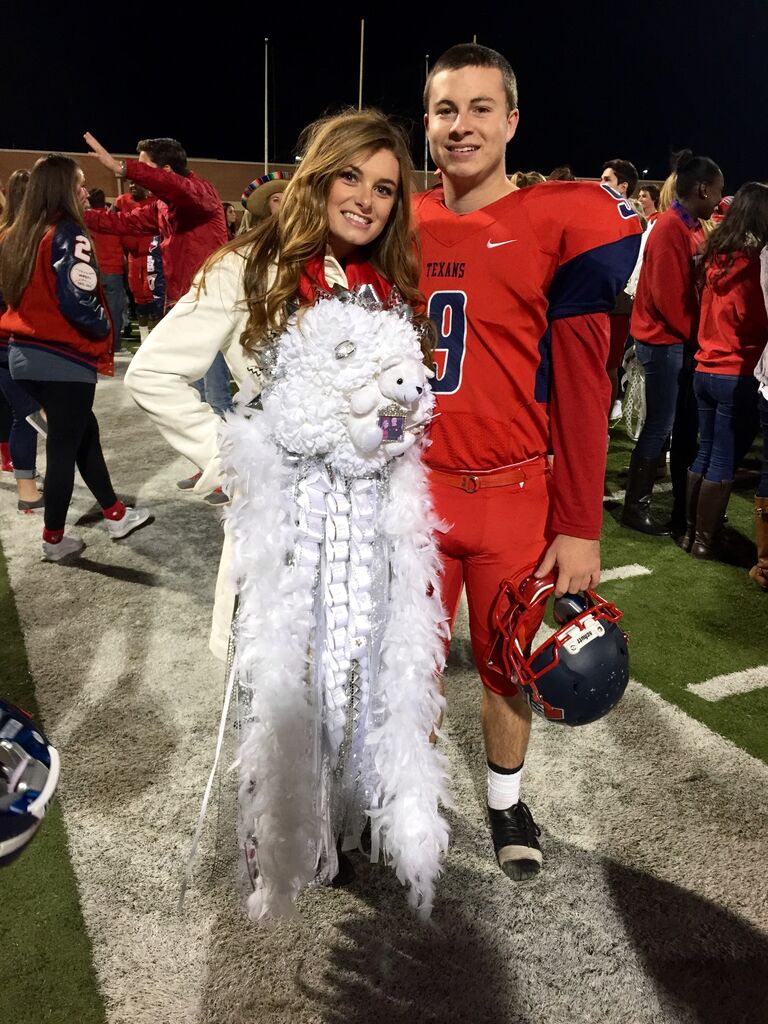 Senior year homecoming!