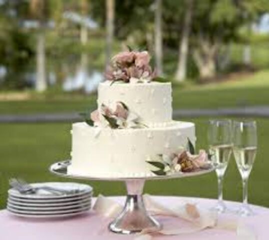 Image Result For Wedding Cake Outdoors