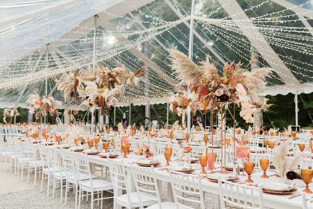 How to Transition Seasonal Wedding Color Palette