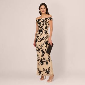 Gallery Photo 16