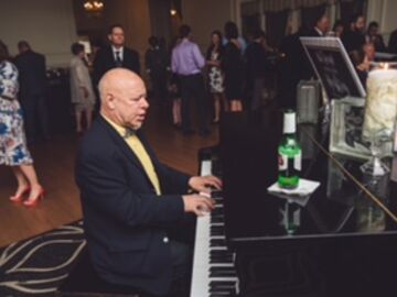 Brian Rose Plays Piano - Singing Pianist - Philadelphia, PA - Hero Main