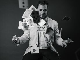 Aaron Baca - Corporate Magician - Magician - Lake Charles, LA - Hero Gallery 3