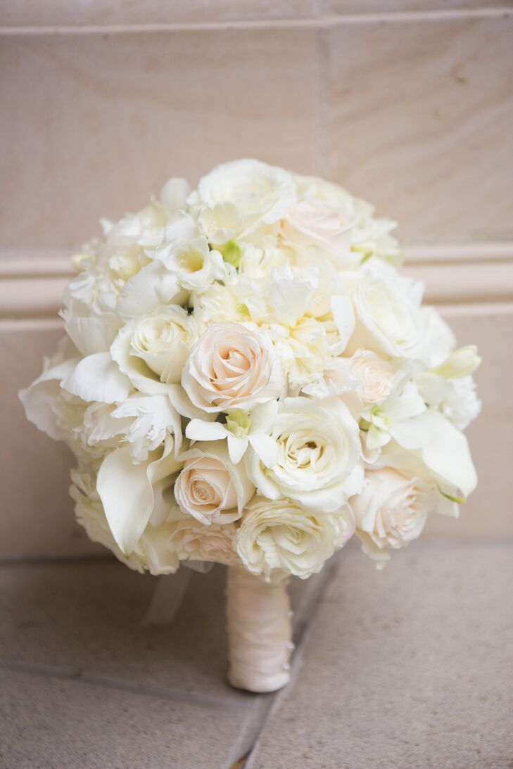 Round White Bridal Bouquet 2671