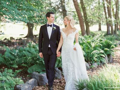 Lyndhurst Castle Photos - The Knot