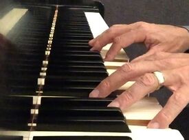 Larry Tardy Christmas Pianist - Pianist - Austin, TX - Hero Gallery 2