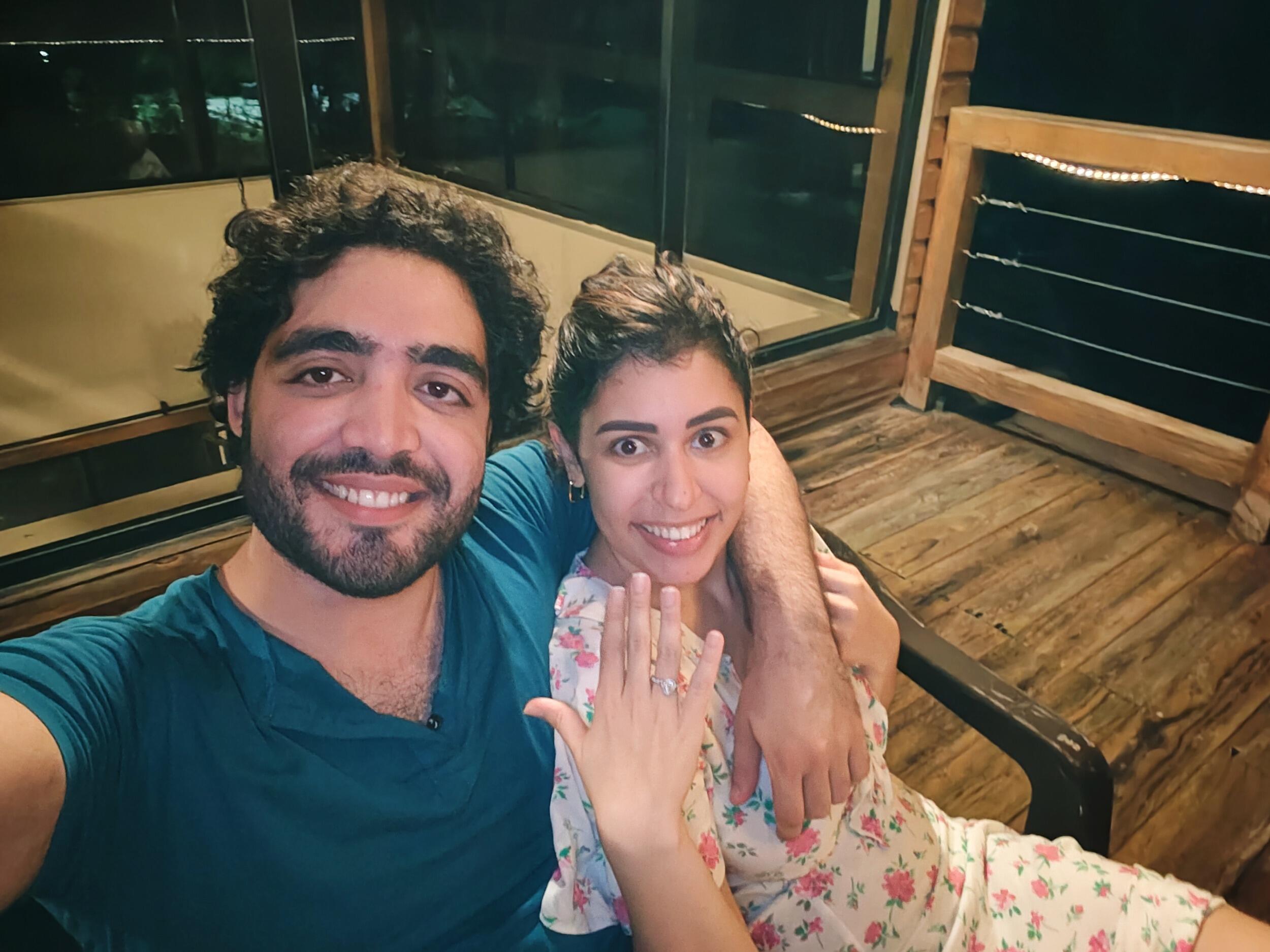 We got engaged!
Nos comprometimos!