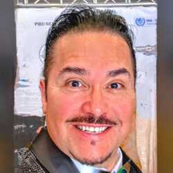 tenor HUGO CASTILLO: Opera Crossover, Latin & More, profile image