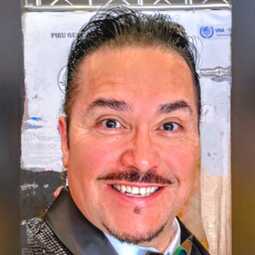 tenor HUGO CASTILLO: Opera Crossover, Latin & More, profile image