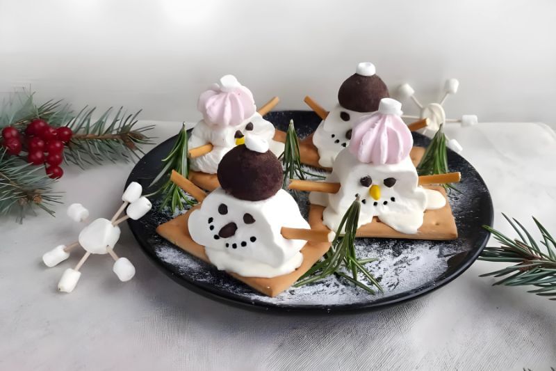 Winter wonderland theme party - melting snowman marshmallows