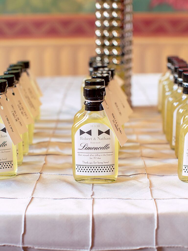 25 DIY Wedding Favors For Any Budget   5fe7bab8 Cd1b 499b Bdac 3231da692347~rs 768.h