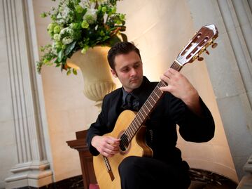 Justin Houchin - Guitarist - Classical Guitarist - San Francisco, CA - Hero Main