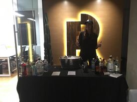 Santisi Bartending and Event Staff - Bartender - Austin, TX - Hero Gallery 3