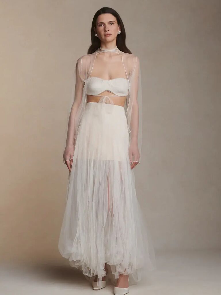 Modern and elegant wedding dress, deconstructed dress trend 2024. 