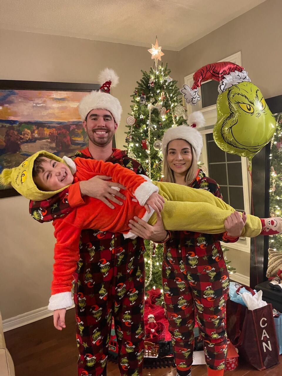 Fast forward almost a year and a very special first Christmas for the both of us. As it was the first time sharing Christmas with both of our families, such a joyful moment & creating memories to keep for a lifetime.