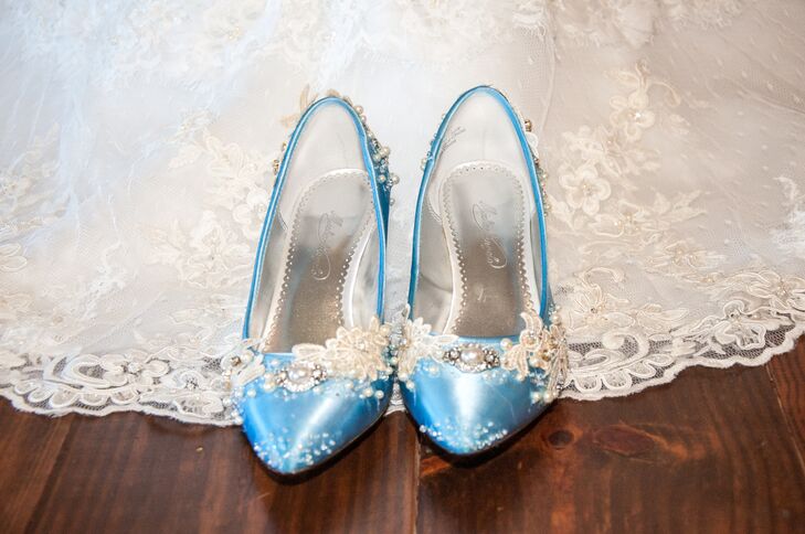 Diy Blue And Pearl Bridal Shoes