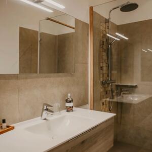 Gallery Photo 5