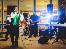 The Dreamers Band - Cover Band - Schaumburg, IL - Hero Gallery 4