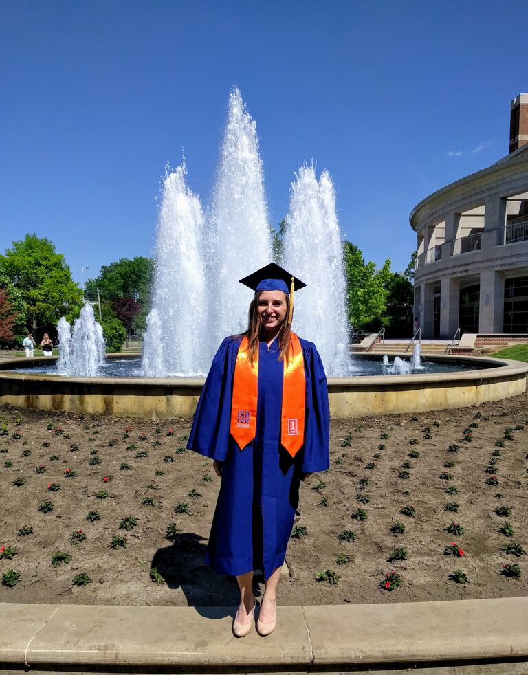 Carolyn graduates from UIUC 