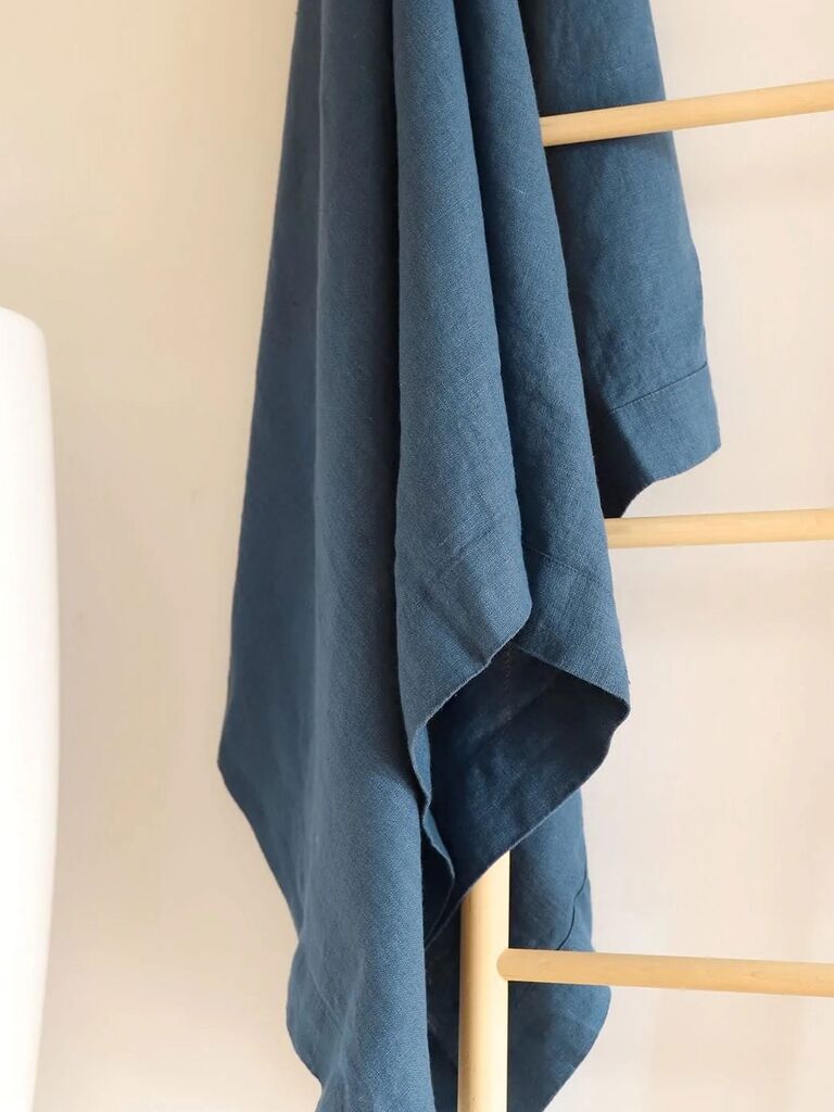 Vera Wang Blue Suit, Brooklinen Super-Plush Bath Towels Review.