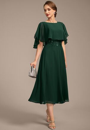 This stunning chiffon dress is designed with a flowing cape-style overlay and a delicately lace appliquéd waistband. With a scoop neckline and a flattering A-line silhouette that falls gracefully to a midi length. Perfect for weddings, cocktail parties, or any formal occasion.