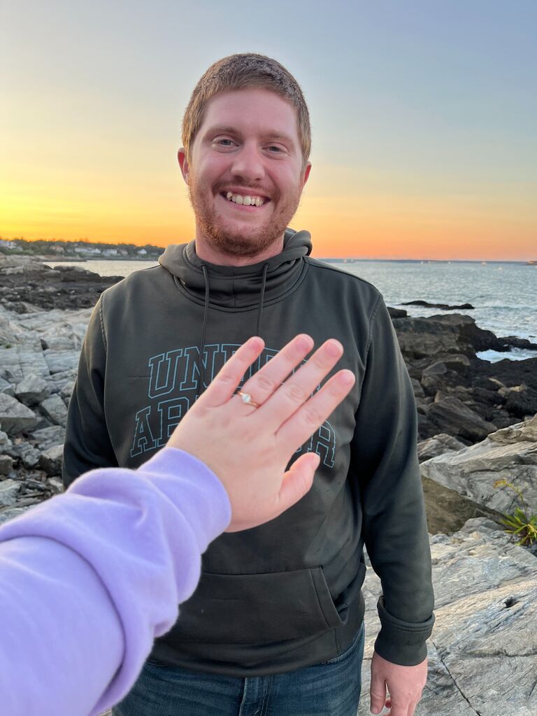 We got engaged!!