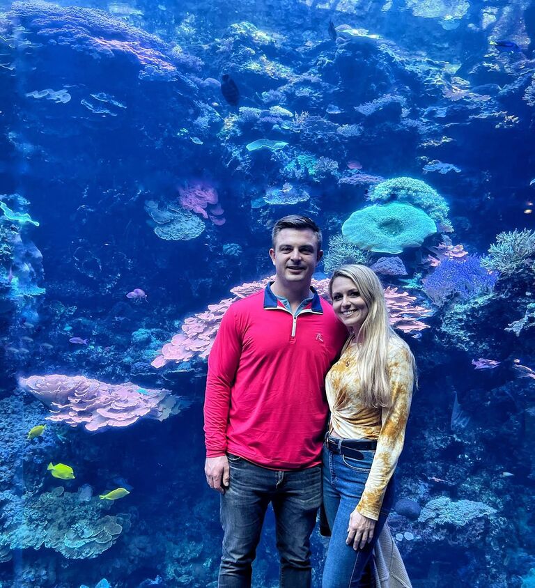 Matthew meets Ryan's family in Atlanta, Ga where they spend a day together at the Georgia Aquarium. 
