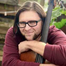 Tom Kersey - cellist and composer, profile image