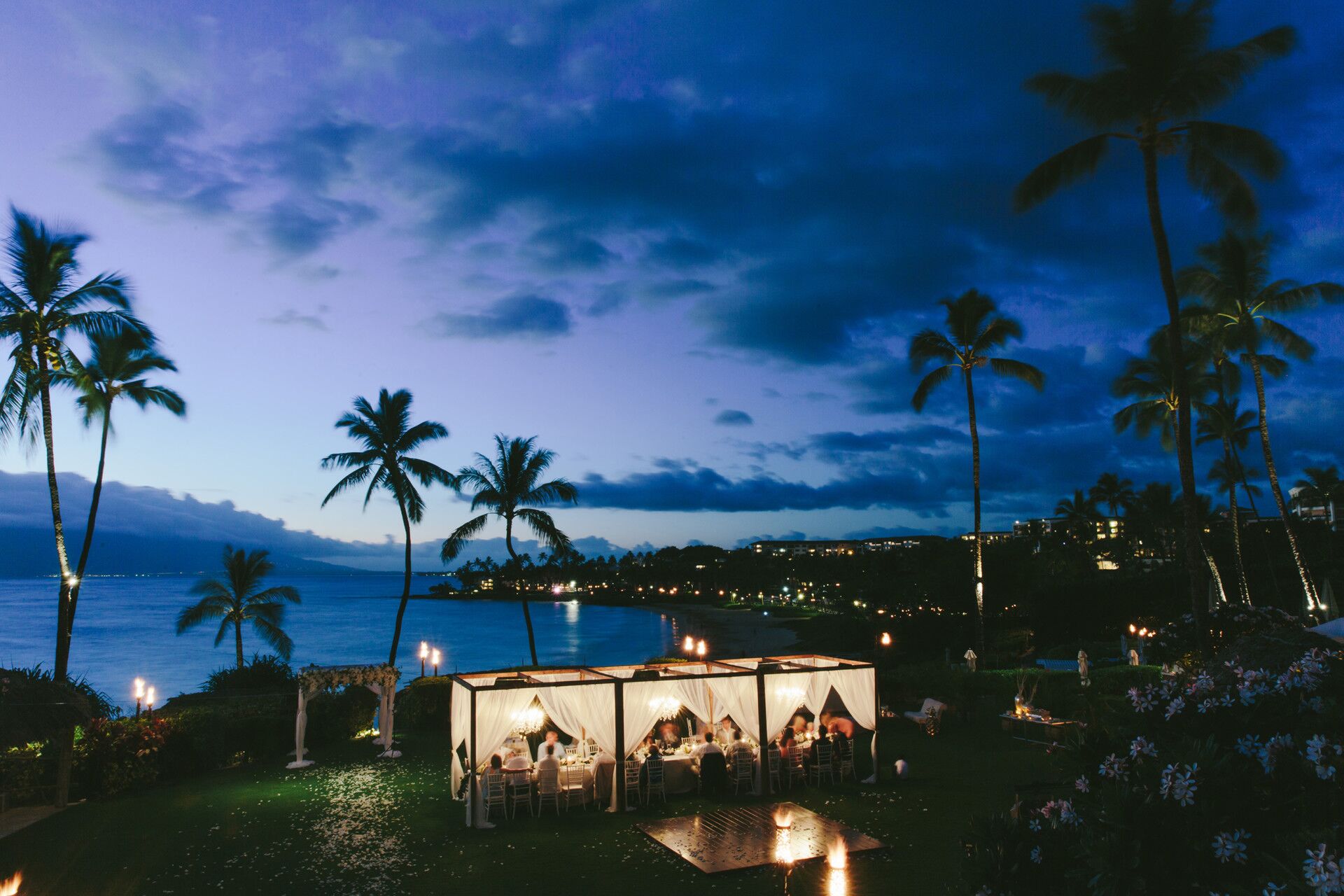 A Glam Oceanfront Wedding At The Four Seasons in Maui, Hawaii