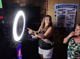 42 Events LLC - Photo Booth - Naperville, IL - Hero Gallery 4