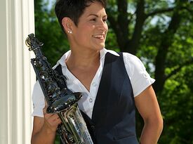 Emily Sierra - Saxophonist - New York City, NY - Hero Gallery 3