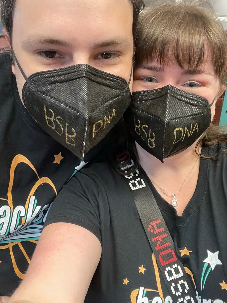 Hannah and Alex saw the Backstreet Boys on their DNA Tour together in Jacksonville during the pandemic. 

Fun note- Alex requested matching shirts for the concert.