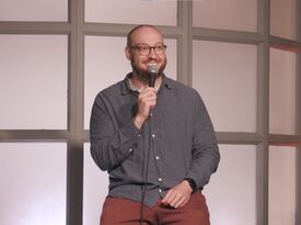 Dylan Gott - Stand Up Comedian - Toronto, ON - Hero Gallery 3