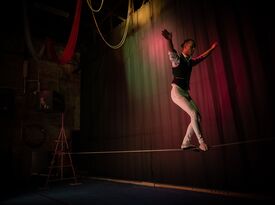 Atomic Circus - Circus Performer - Chicago, IL - Hero Gallery 1