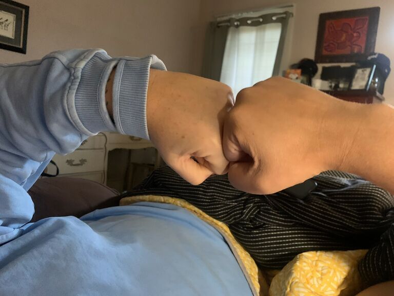They found themselves cuddling their way into the New Year at Jeremy’s cozy place in Los Angeles, California. 🏡 The warmth of their embrace and the promise of new beginnings filled the air. 💑✨ It was a moment of pure joy and connection, marking the start of another year together, filled with love and endless possibilities. ❤️🎉