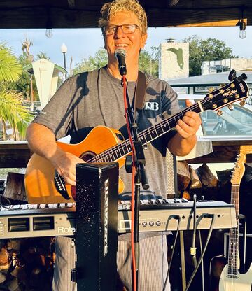 Bob Moffitt - One Man Band - Tampa, FL - Hero Main