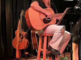 Stephanie Phillips - Singer Guitarist - West Chester, PA - Hero Gallery 3