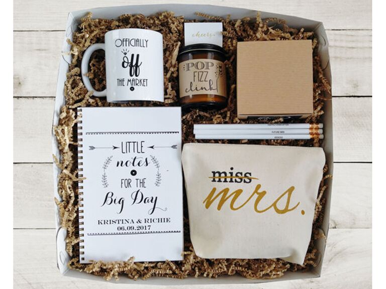 30 Memorable Gift Ideas the Maid of Honor Can Give to the ...