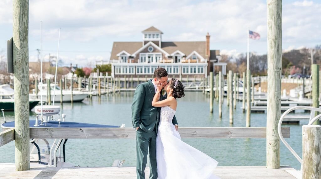 Peconic Bay Yacht Club | Reception Venues - The Knot