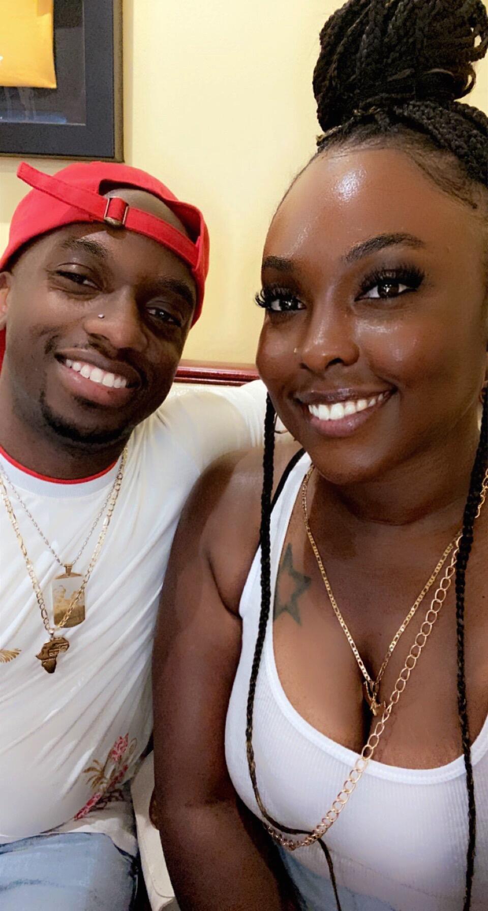 In las vegas celebrating 2yrs and enjoying my family together! 