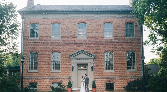 William and mary alumni house wedding | Honestweddingadvice.com