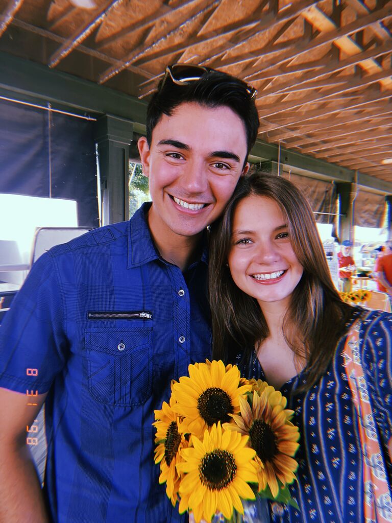 Timothy flew home to Virginia with Molly to meet her family. 