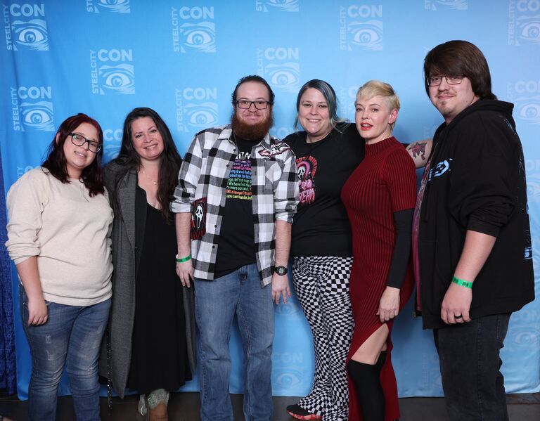 Steel City Con meeting Holly Marie Combs and Rose McGowan