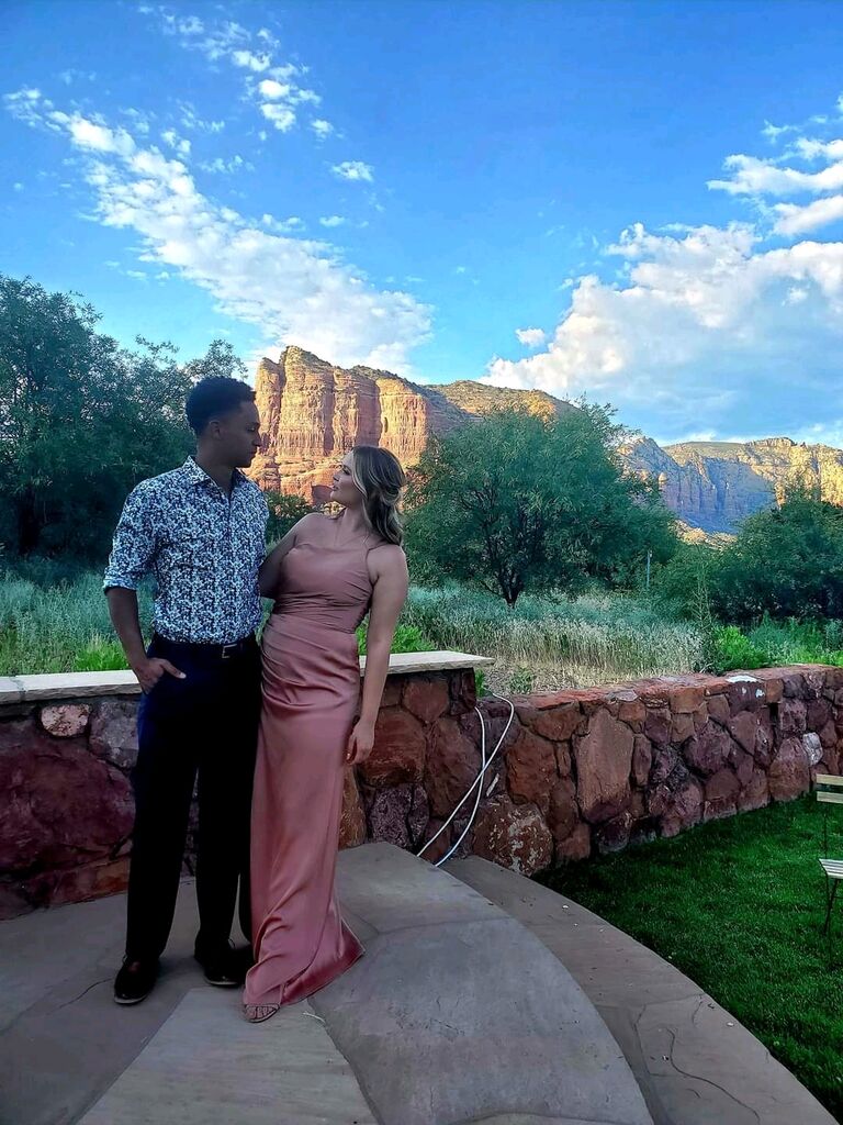 For this stunning photo we celebrated The Lee's in Sedona! Josh drove us cross country where we stayed in a little resort. We got to hike and had the an epic time on the party bus!