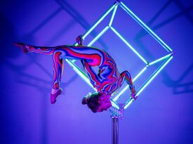 Circus Artist McKenna Wilkins - Circus Performer - Orlando, FL - Hero Gallery 4