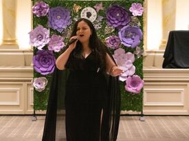 Laura Raffin, Professional Vocalist & Opera Singer - Opera Singer - North York, ON - Hero Gallery 4